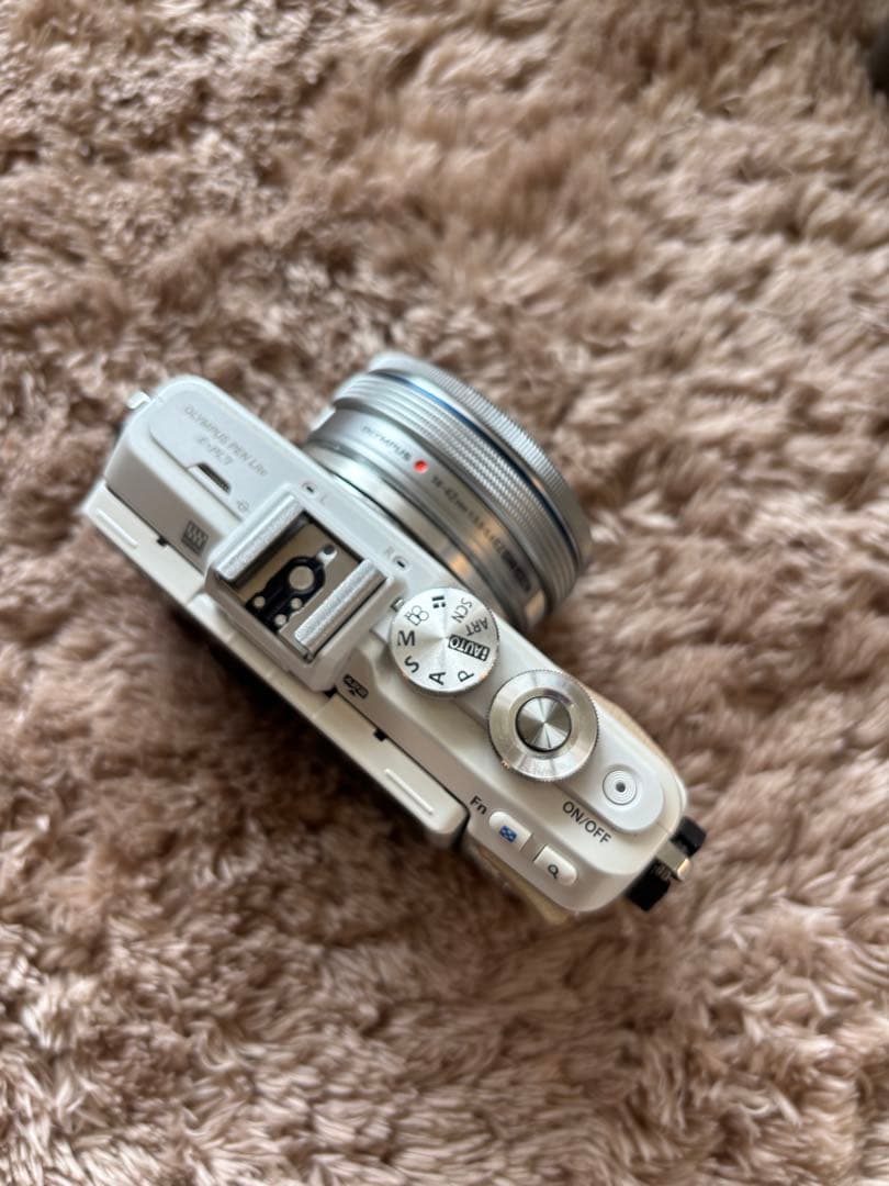 OLYMPUS PEN Lite E-PL7 ホワイト(動作確認済)