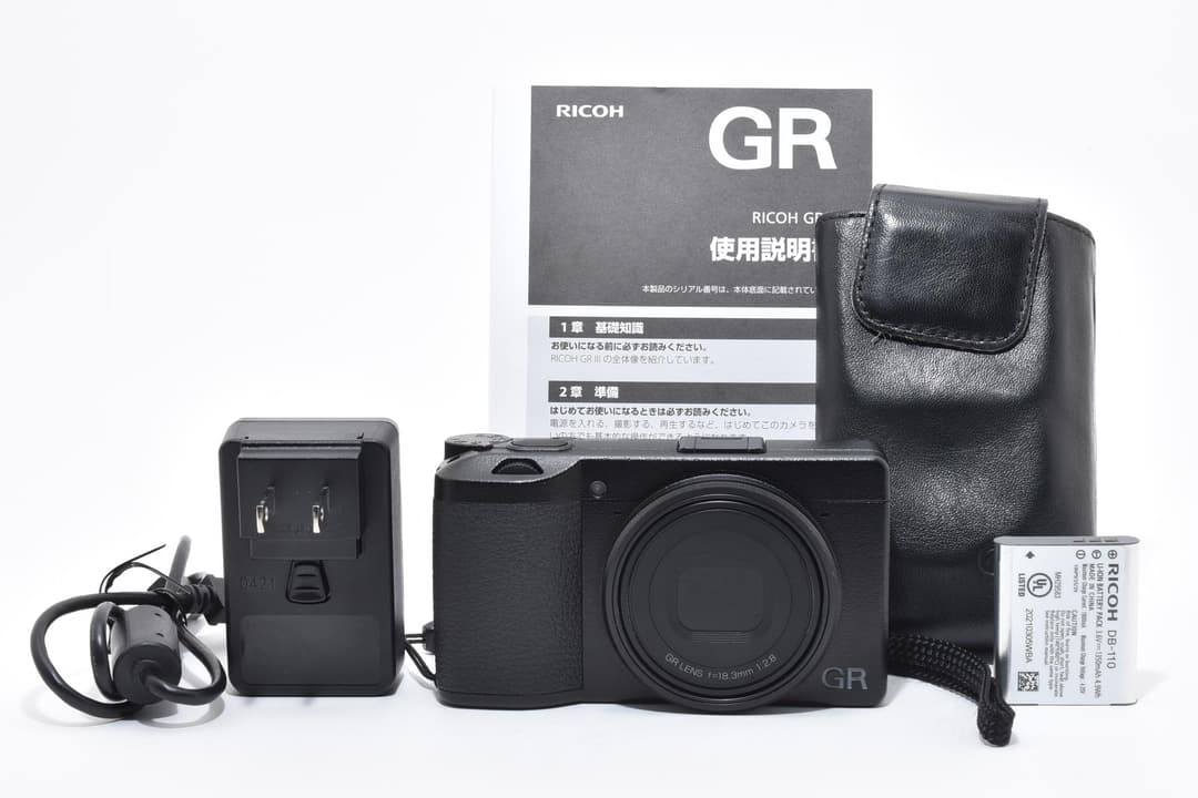 ■4239ショット！ほぼ新品■ リコー GRIII #C780