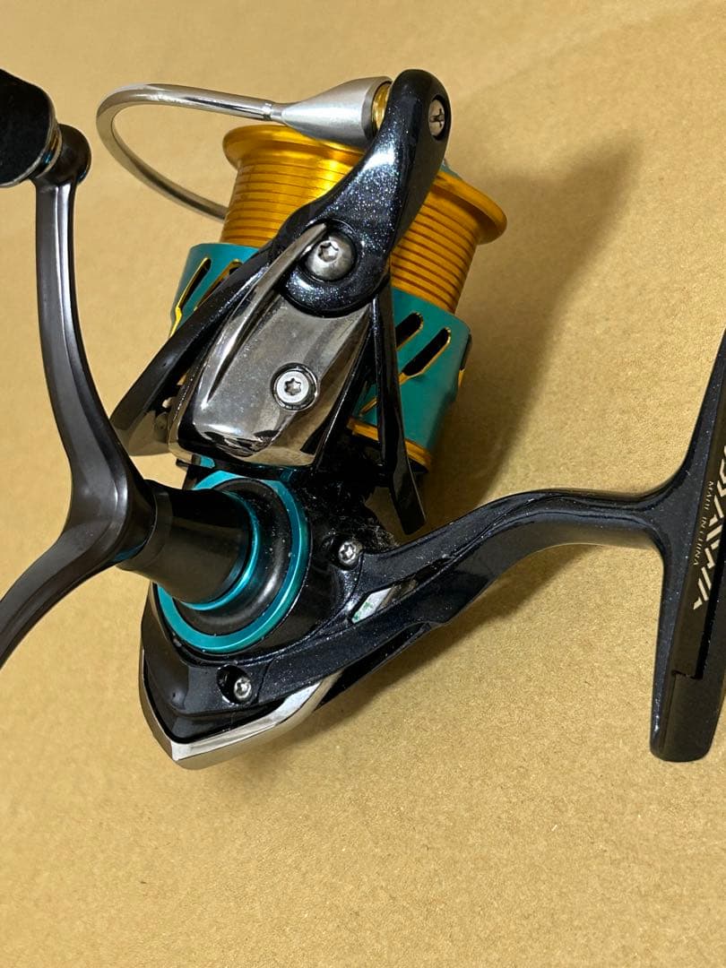 Daiwa 17 エメラルダスMX 2508PE-H-DH 美品