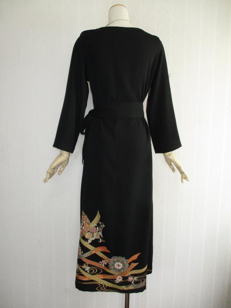 S～Mサイズ 黒留袖からの着物リメイクドレスです 　着丈１２２cm