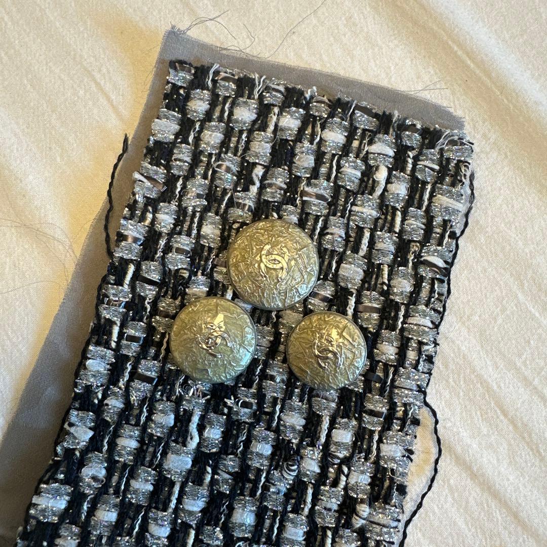 シャネル　ツイード ボタン