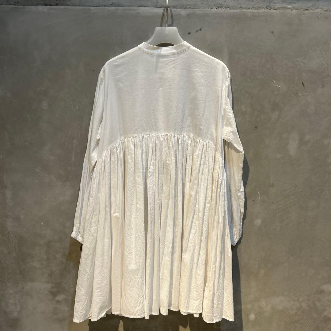 【極美品】BEARDSLEY ホワイト ギャザーチュニックブラウス