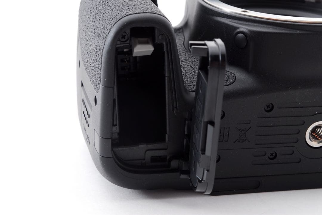 保証付き/一眼レフカメラ/canon kiss x 10i標準&望遠レンズセット