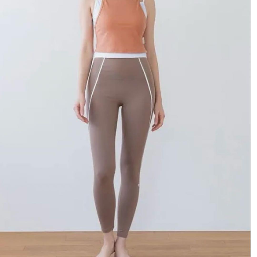 新品　SUKALA カラーラインレギンス　S