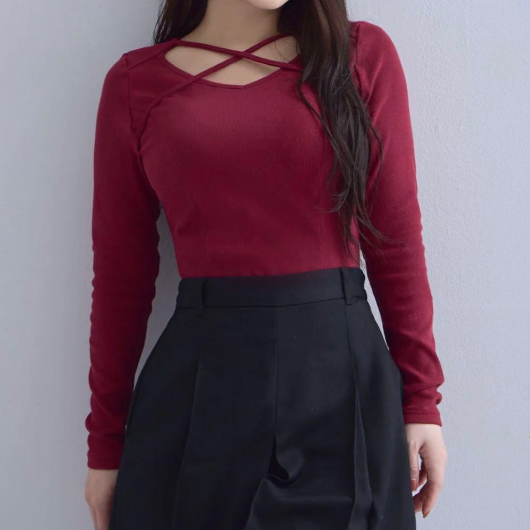 新品未使用✩完売✩overE Vネックストラップカットソー 102ボルドー