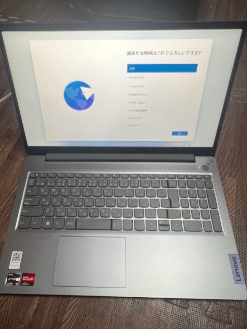 中古　LENOVO IdeaPad Slim 3 82XM 15.6インチ