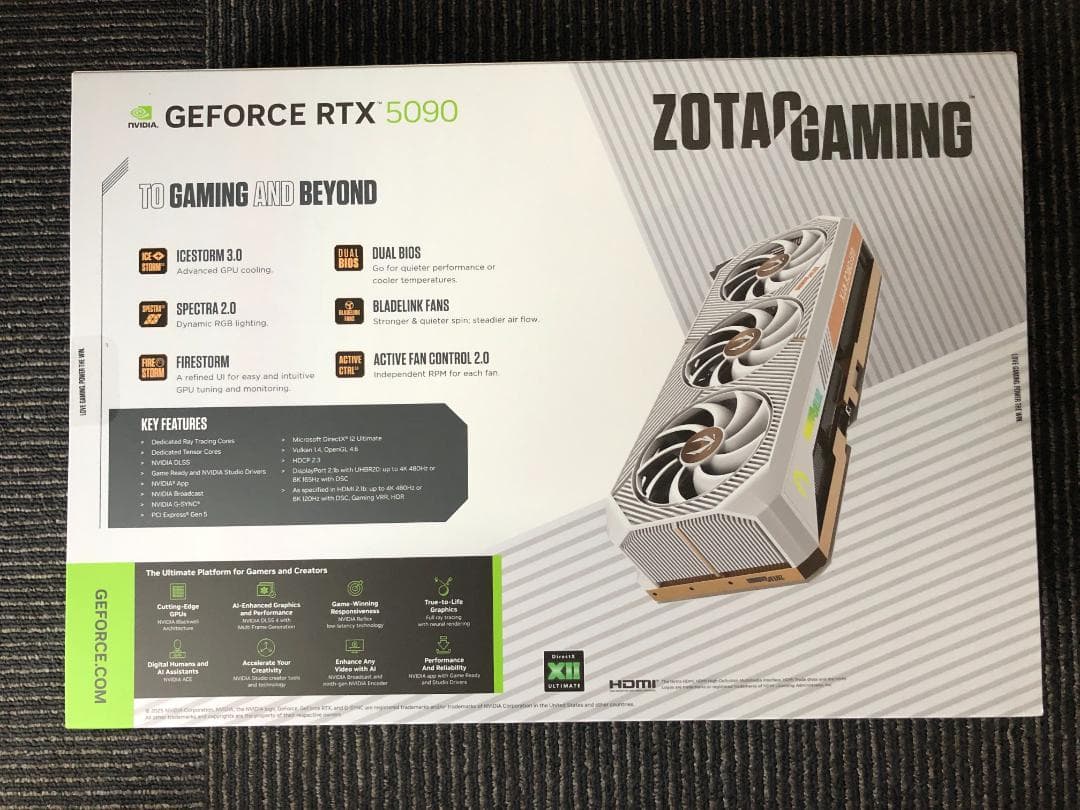 新品　ZOTAC RTX 5090 SOLID OC WHITE 32GB
