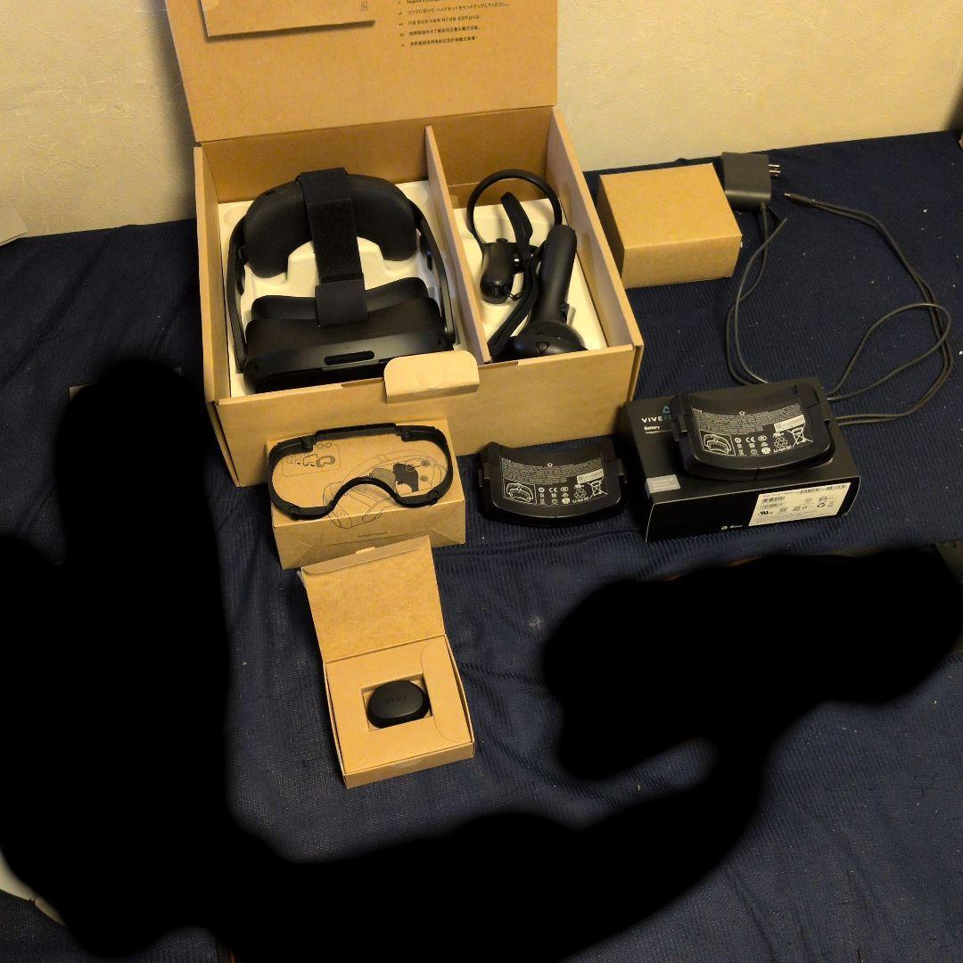 VIVE FocusVisionフェイストラッカー・追加バッテリーセット