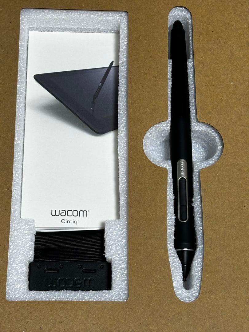 ワコム 液タブWacom Cintiq 22 DTK2260K1D