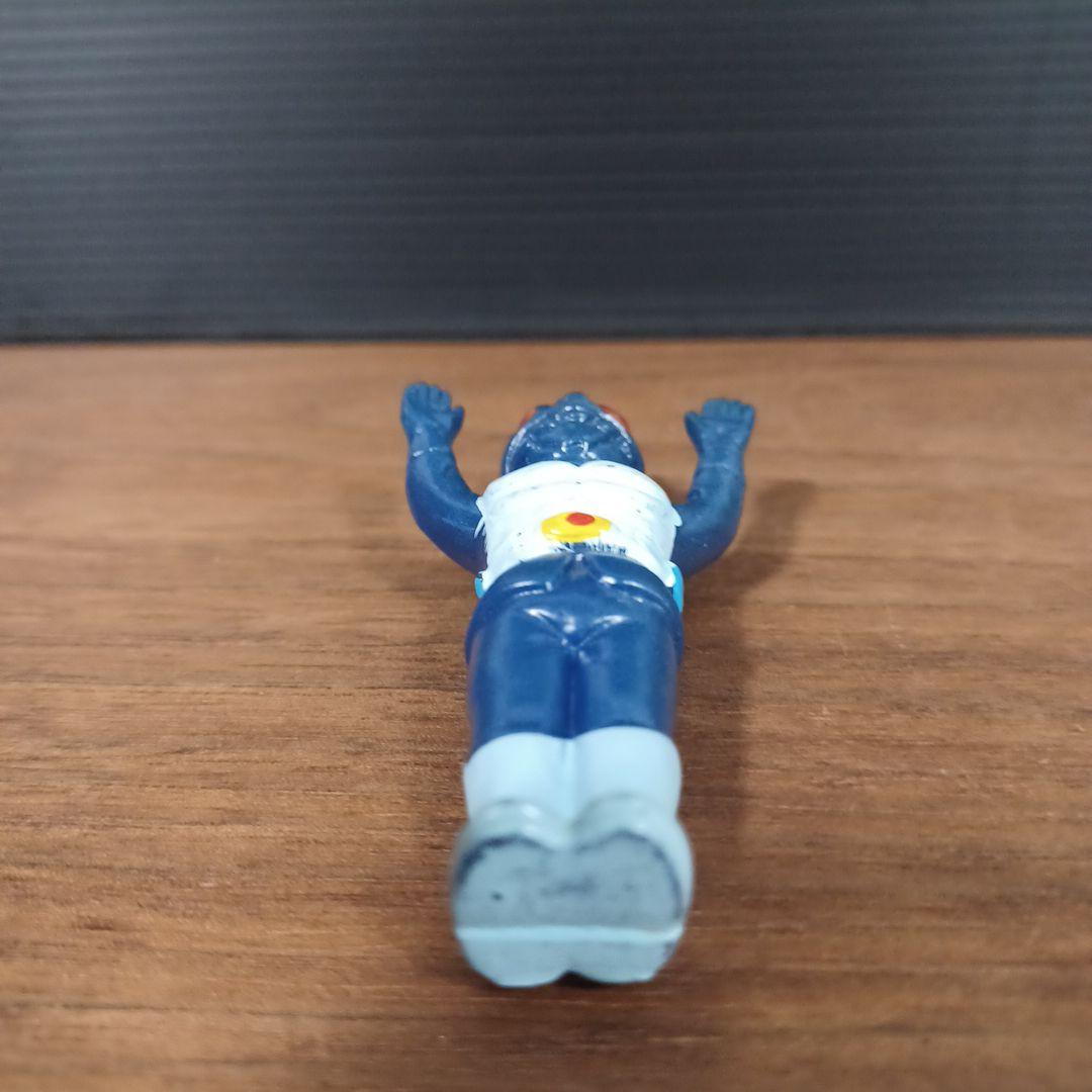 無版権　パチモノ「仮面ライダー」風ペンダント・トップ　ミニソフビフィギュア