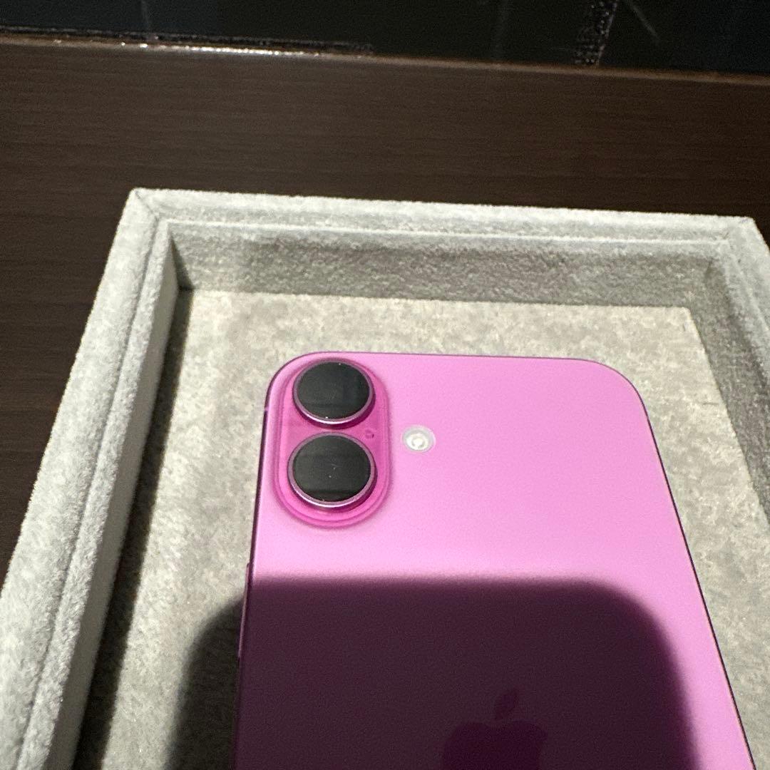 【美品】iPhone 16 Plus 128GB ピンク