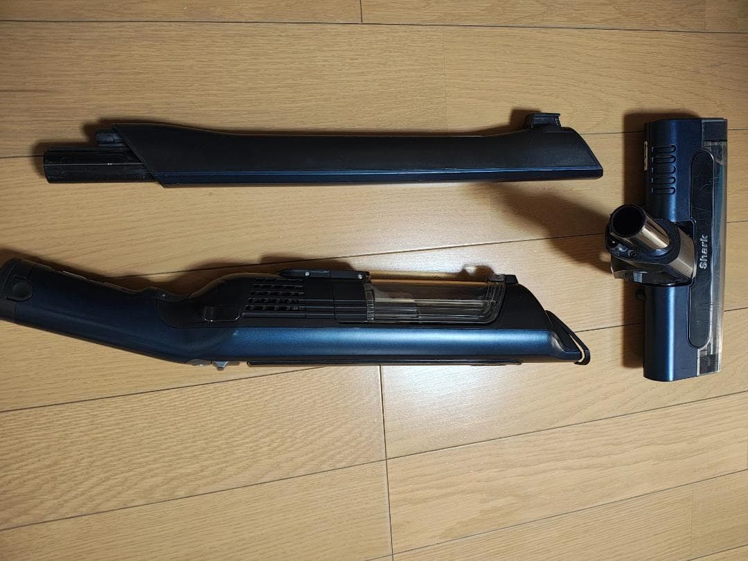 シャーク★コードレスクリーナー★CS401JRB★バッテリーの状態良好★