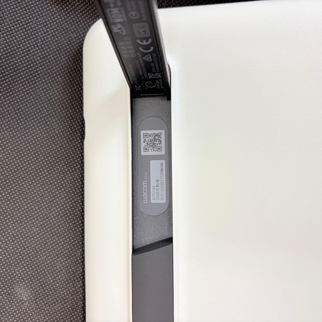 Wacom One 13 DTC133 ペンタブ