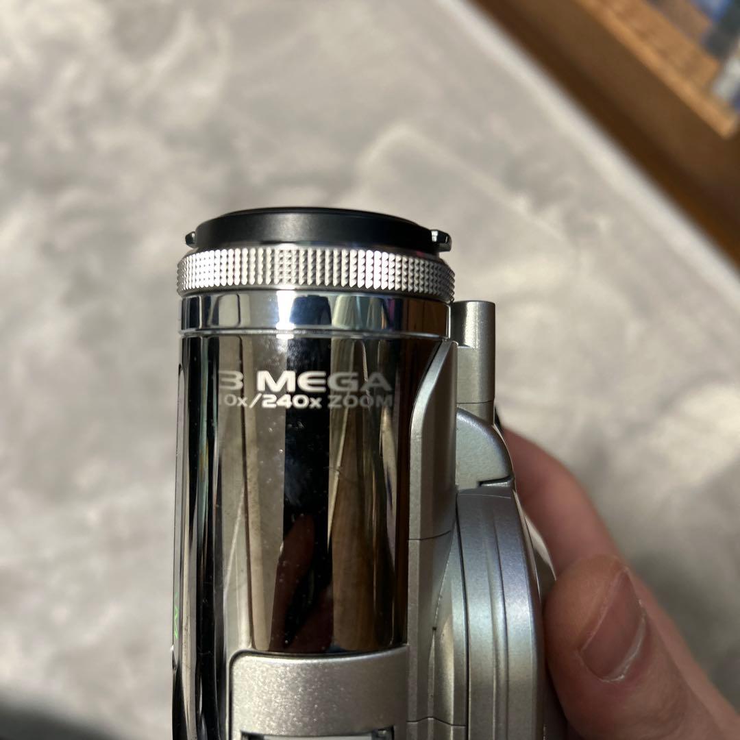 HITACHI WOOO HYBRID CAM 13メガピクセル　レトロ