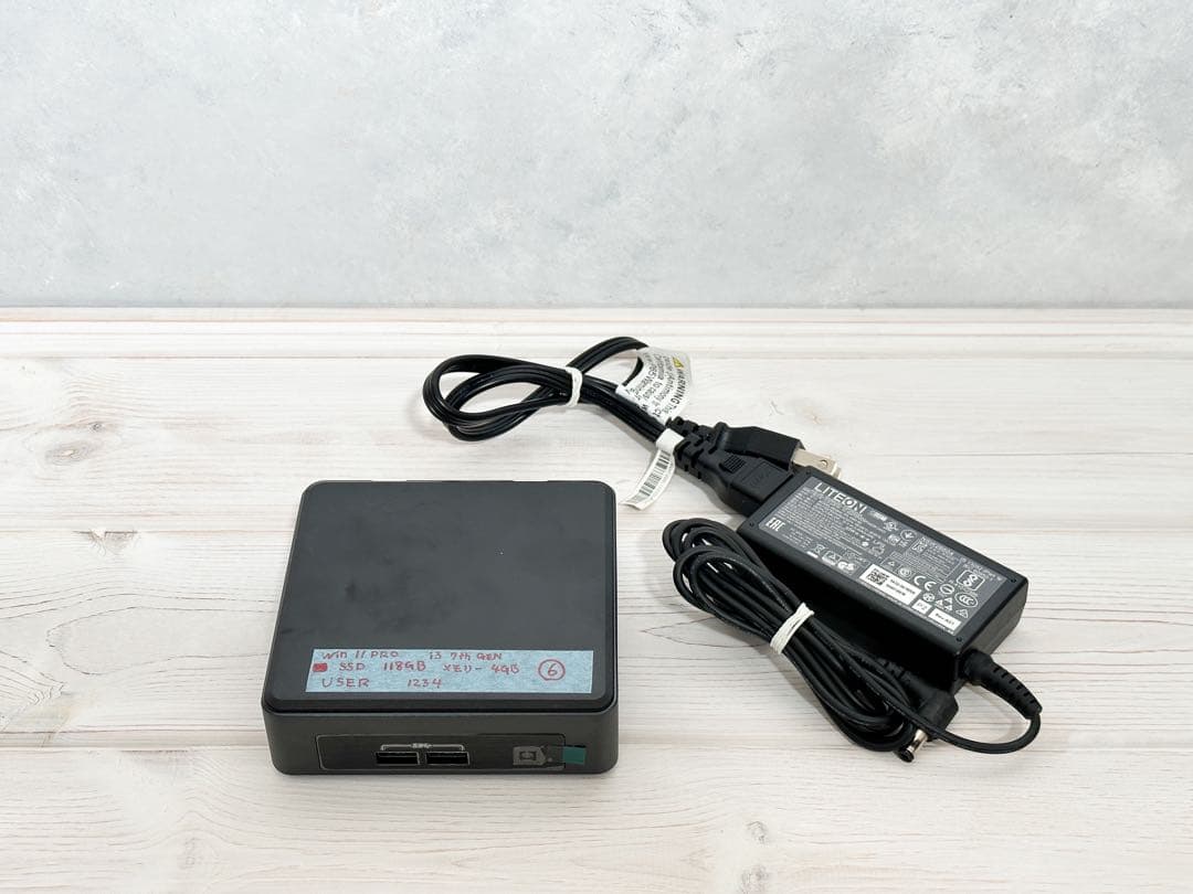 ⑥Intel NUC7i3DNK ミニPC 第7世代i3 Windows11