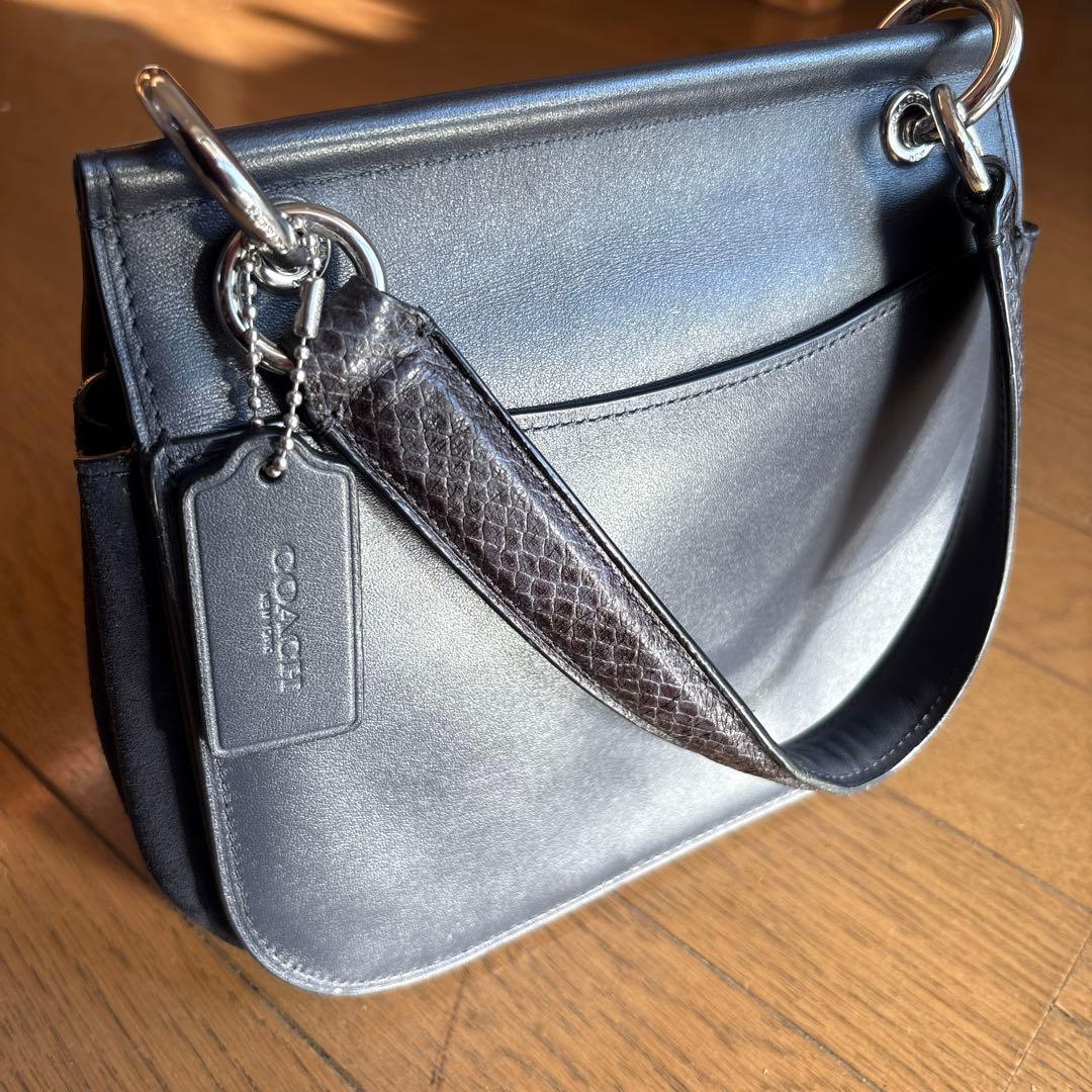 コーチ　ブラックレザーハンドバッグ 2way coach