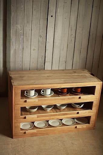 前面ガラスの引き出し3段　食器棚　収納棚　キャビネット　シャツケース　古家具