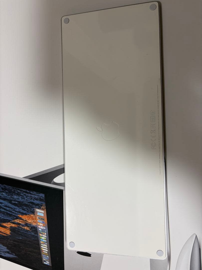 iMac Retina 4K 21.5インチ (2015)