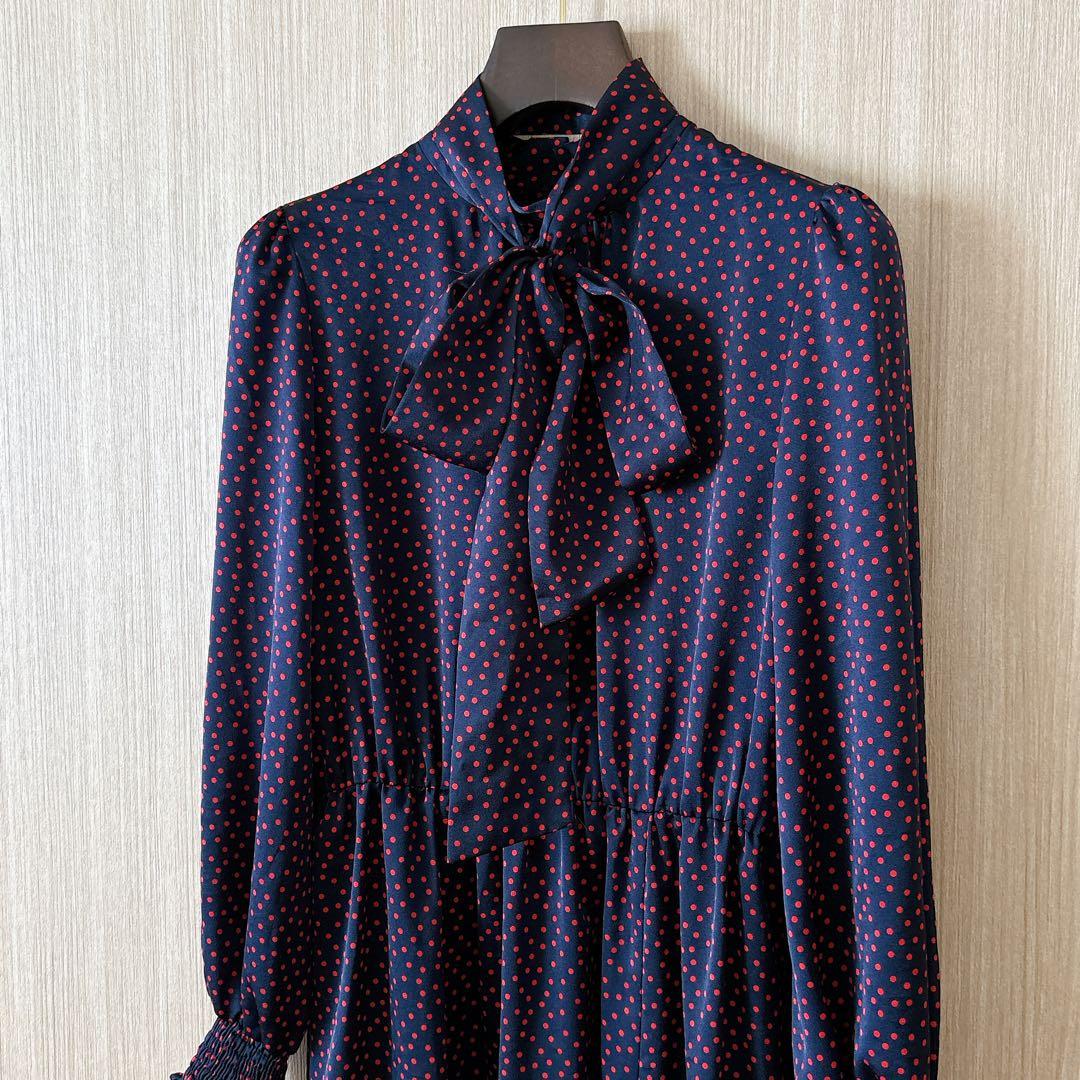 【747】美品　アナイ　サテンドットプリントタイ　ワンピース　濃紺　赤　36