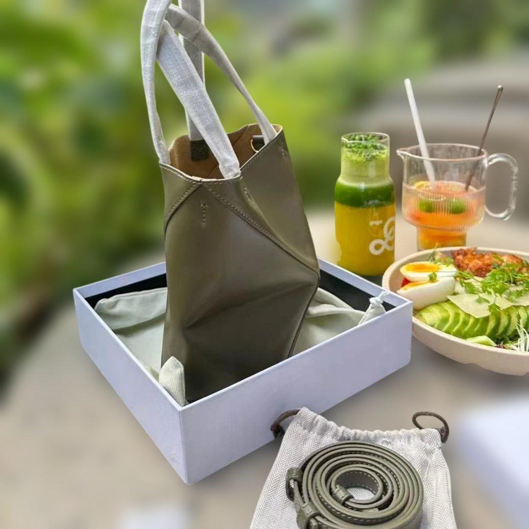 オリーブグリーン本革パズルフォールドミニトート 軽量収納便利 レディース