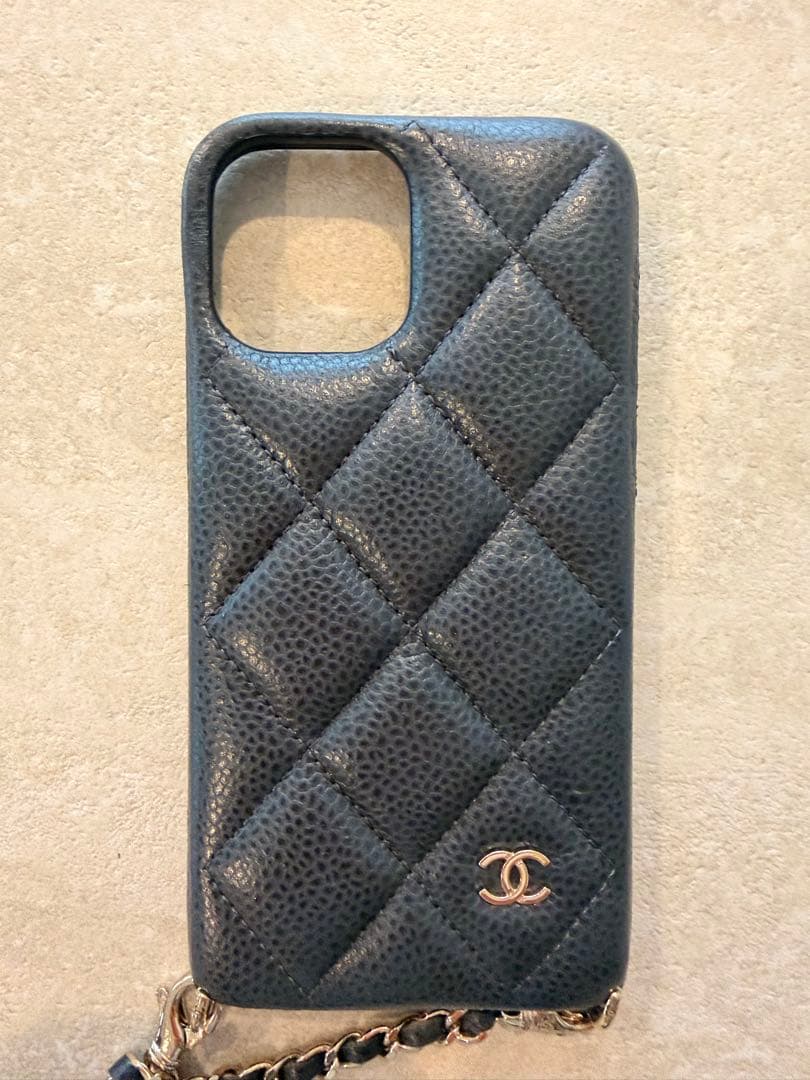 CHANEL グレーレザー iPhone13proケース