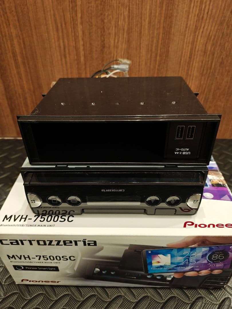 Pioneer MVH-7500SC ヘッドユニット