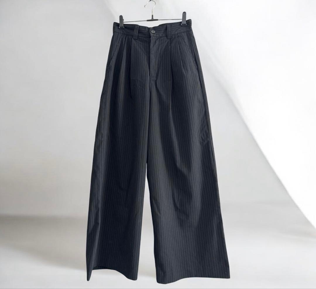 sinss ２タック ワイド ストレート ストライプ スラックス チャコール L