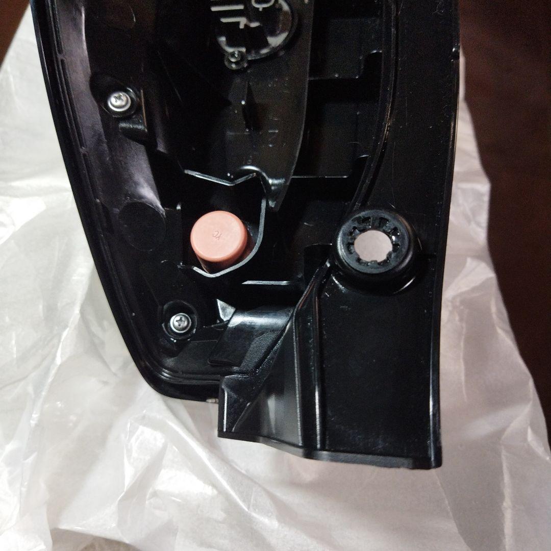 N-BOX カスタムJF3 テールランプ33550-TTA-J513-M1左側