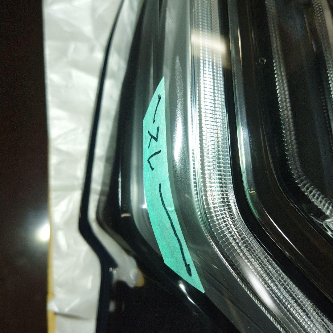 N-BOX カスタムJF3 テールランプ33550-TTA-J513-M1左側