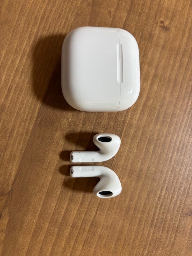 【ほぼ未使用】AirPods 4 ANC（アクティブノイズキャンセリング搭載）