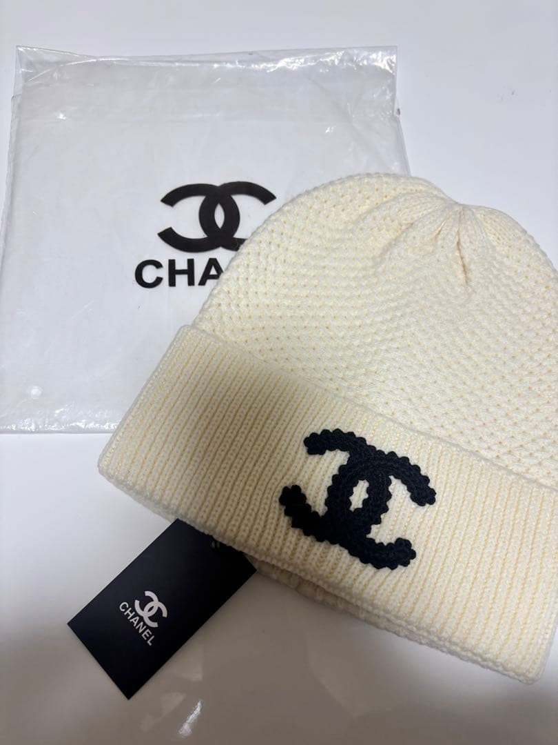 CHANEL ニット帽　ノベルティ