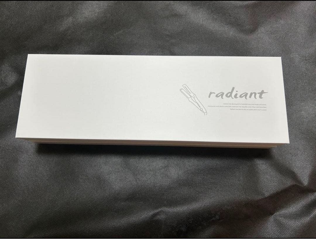 【新品•未開封】リニューアル白箱　ラディアント　ストレートヘアアイロン 28mm