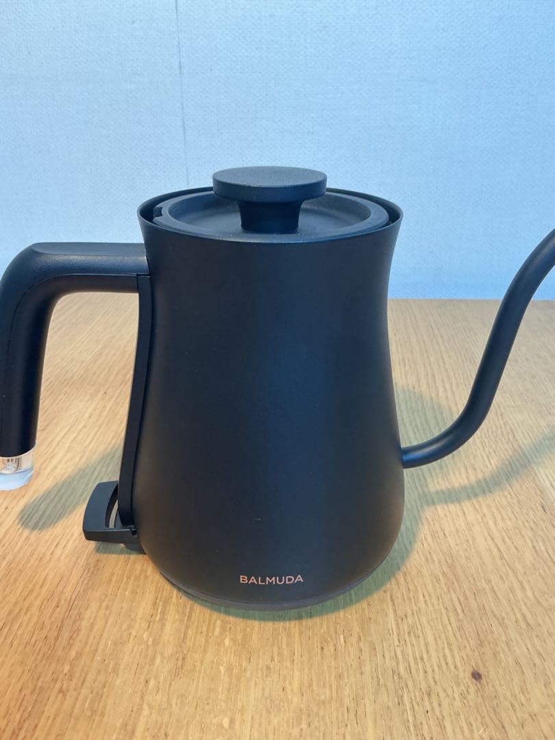 ☆オシャレ！バルミューダ電気ケトル　The PotK07A-BK超美品　送料無料