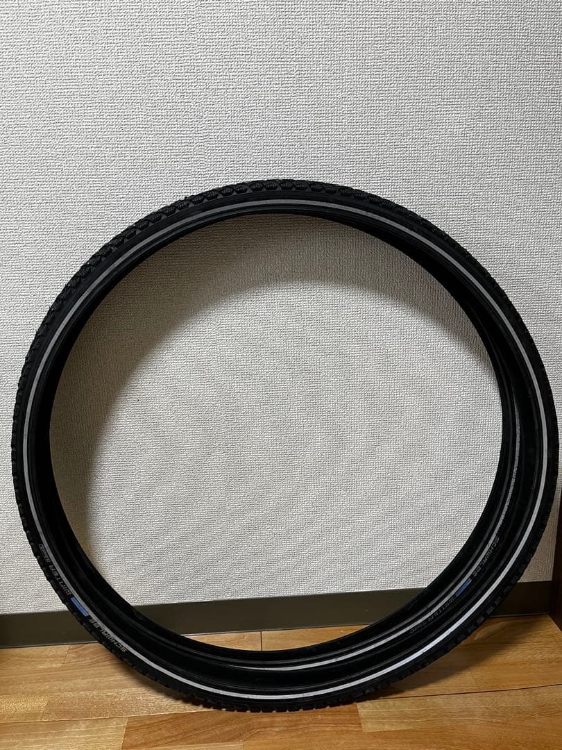 SCHWALBEマラソンウィンター　スパイクタイヤ　700X35C