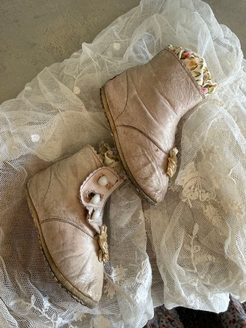 フランスアンティーク激レア淡いピンクレザーベビーブーツ