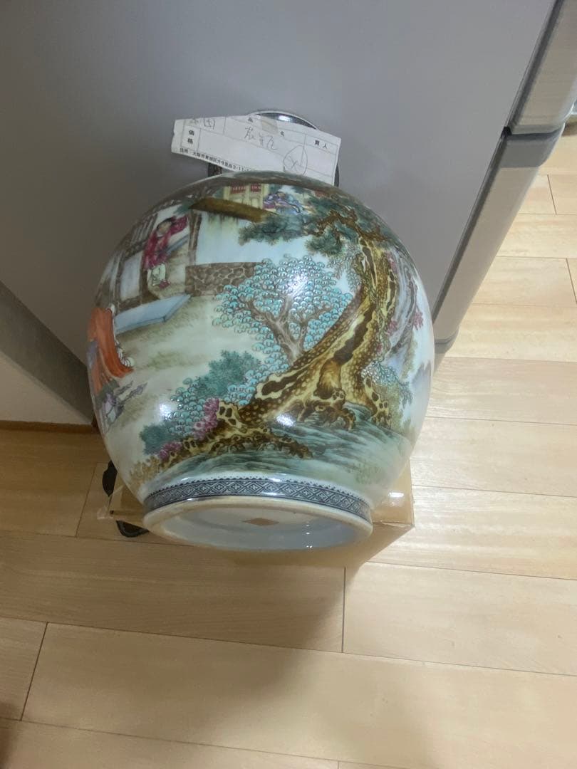 中国　景徳鎮製　雅玩珍蔵　三國誌---三顧の礼花瓶