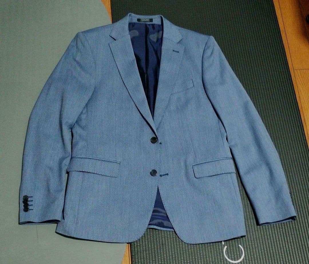 ZARAスーツ　XL 未使用に近い