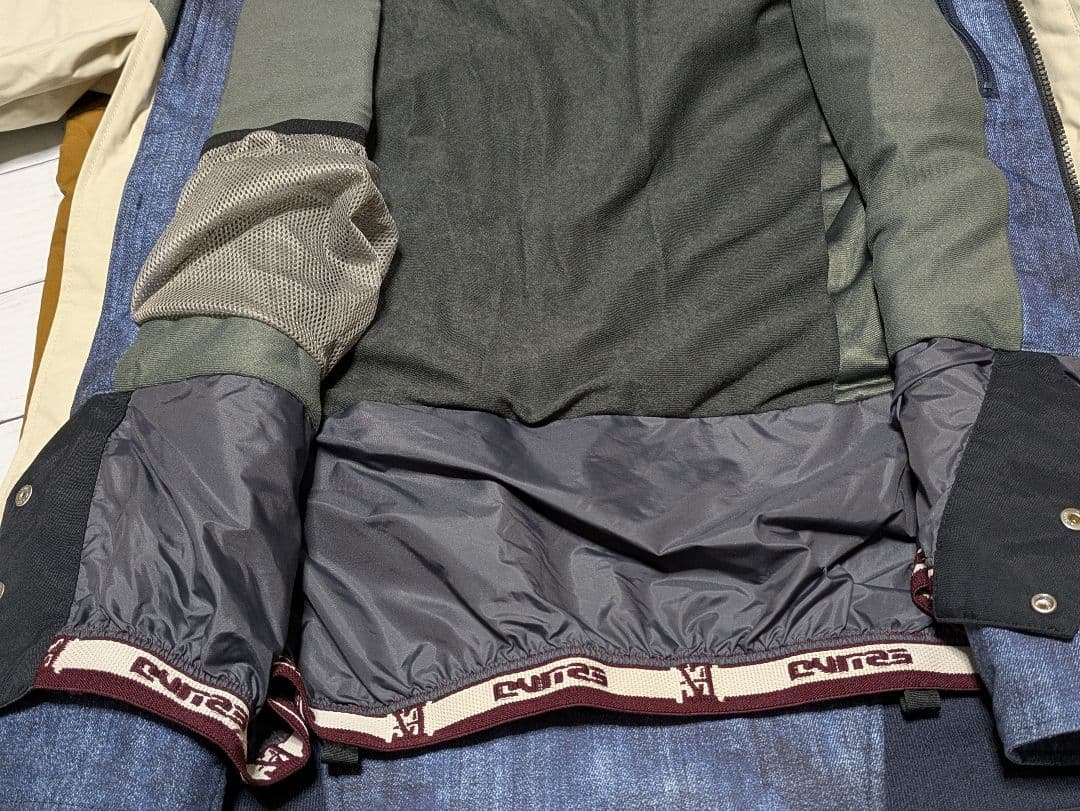 ESTIVO レディーススノーボードスノボースキーウェア　サイズM