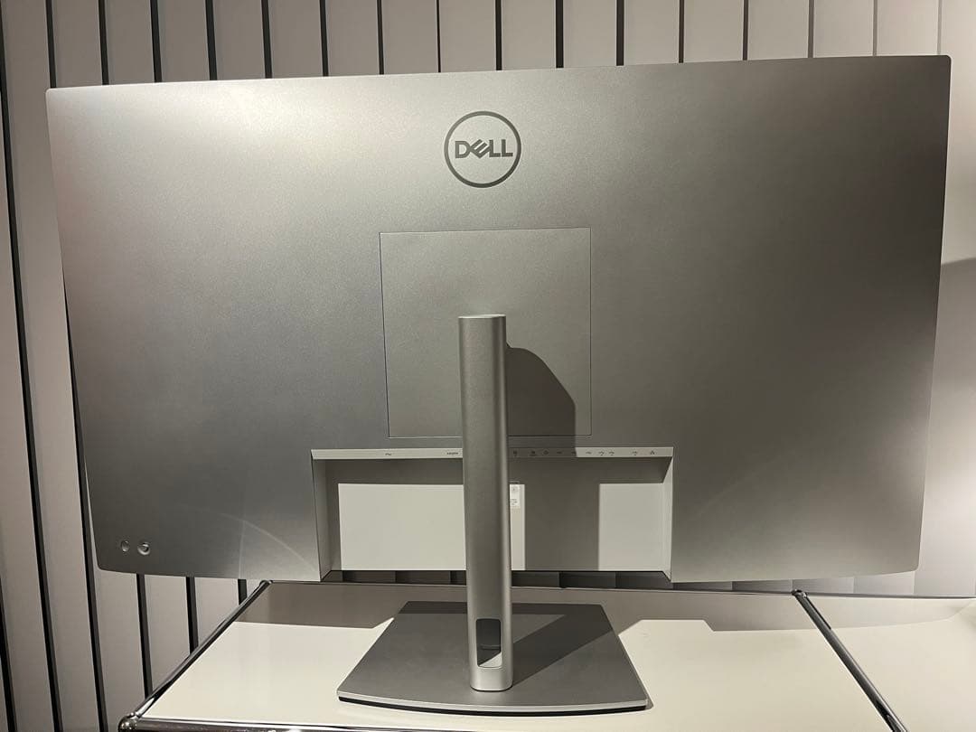 Dell 43インチ 4K USB-C ハブ モニター U4323QE