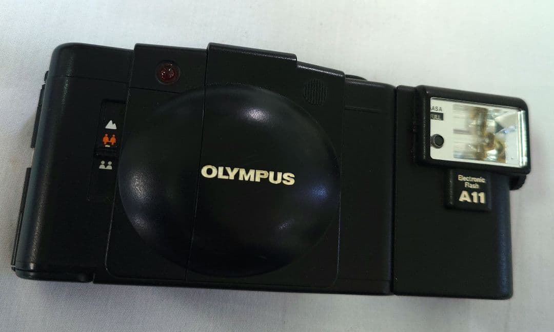 OLYMPUS オリンパス フィルムカメラXA2