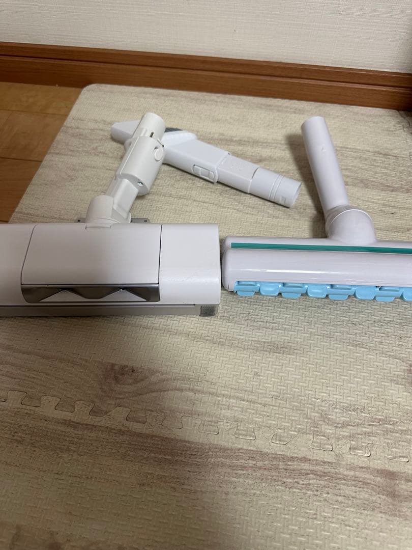 【中古美品・動作確認済】パナソニック 充電式掃除機 MC-NX810KM