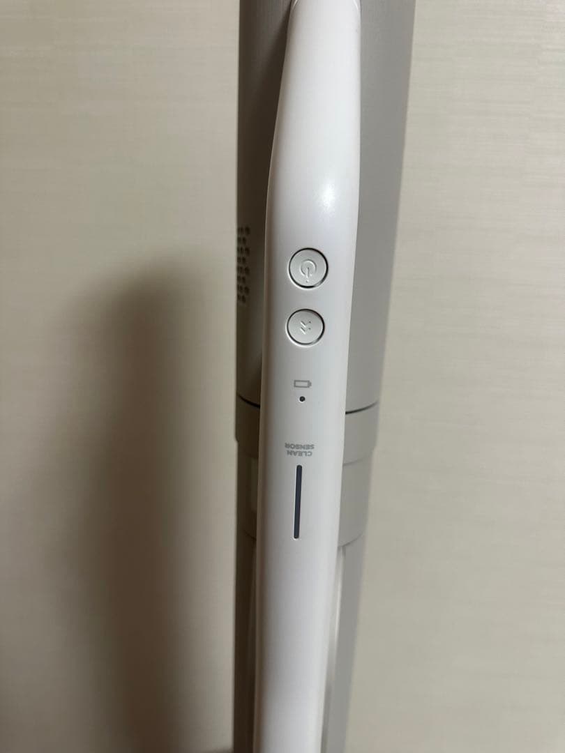 【中古美品・動作確認済】パナソニック 充電式掃除機 MC-NX810KM