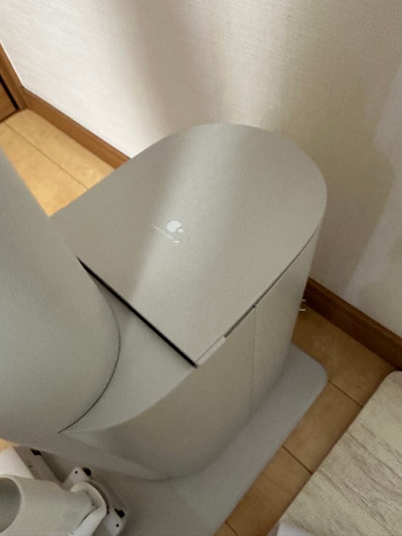 【中古美品・動作確認済】パナソニック 充電式掃除機 MC-NX810KM