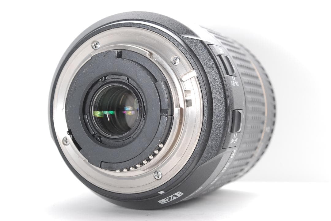 【美品】Nikon D5300 近くも遠くも撮れる万能レンズ WiFi搭載