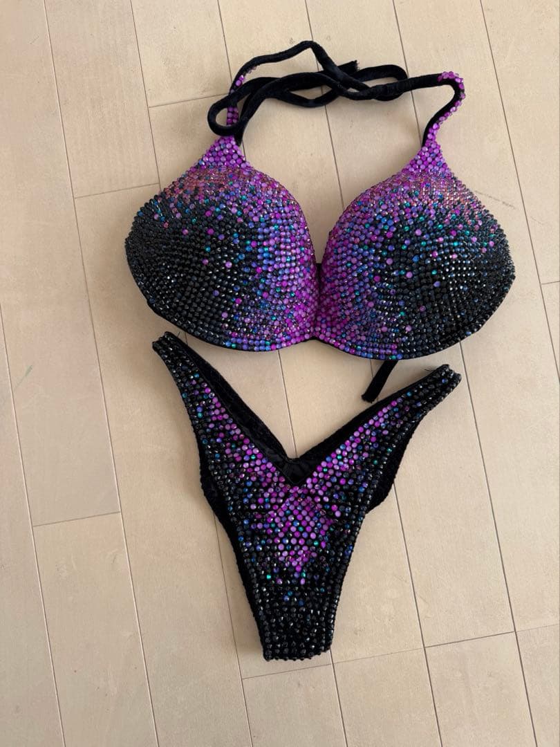 コンテストビキニ