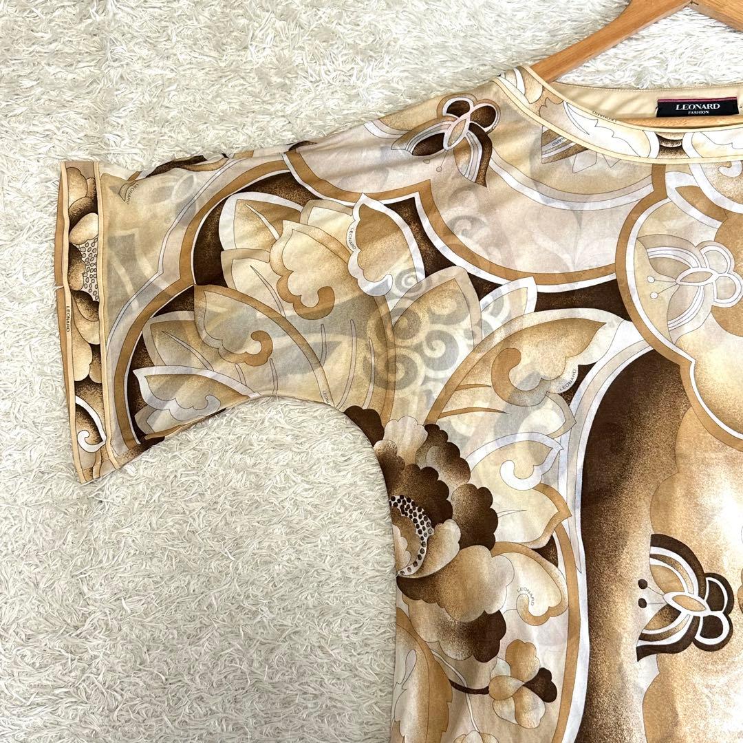 【美品】レオナール トップス カンカン素材 花柄 総柄 ブラウン系 L