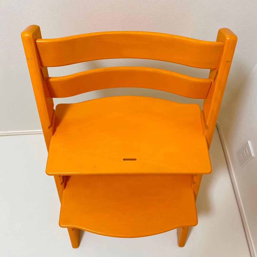 ♢美品♢STOKKE トリップトラップ シリアル4 廃盤色 オレンジ　ハイチェア