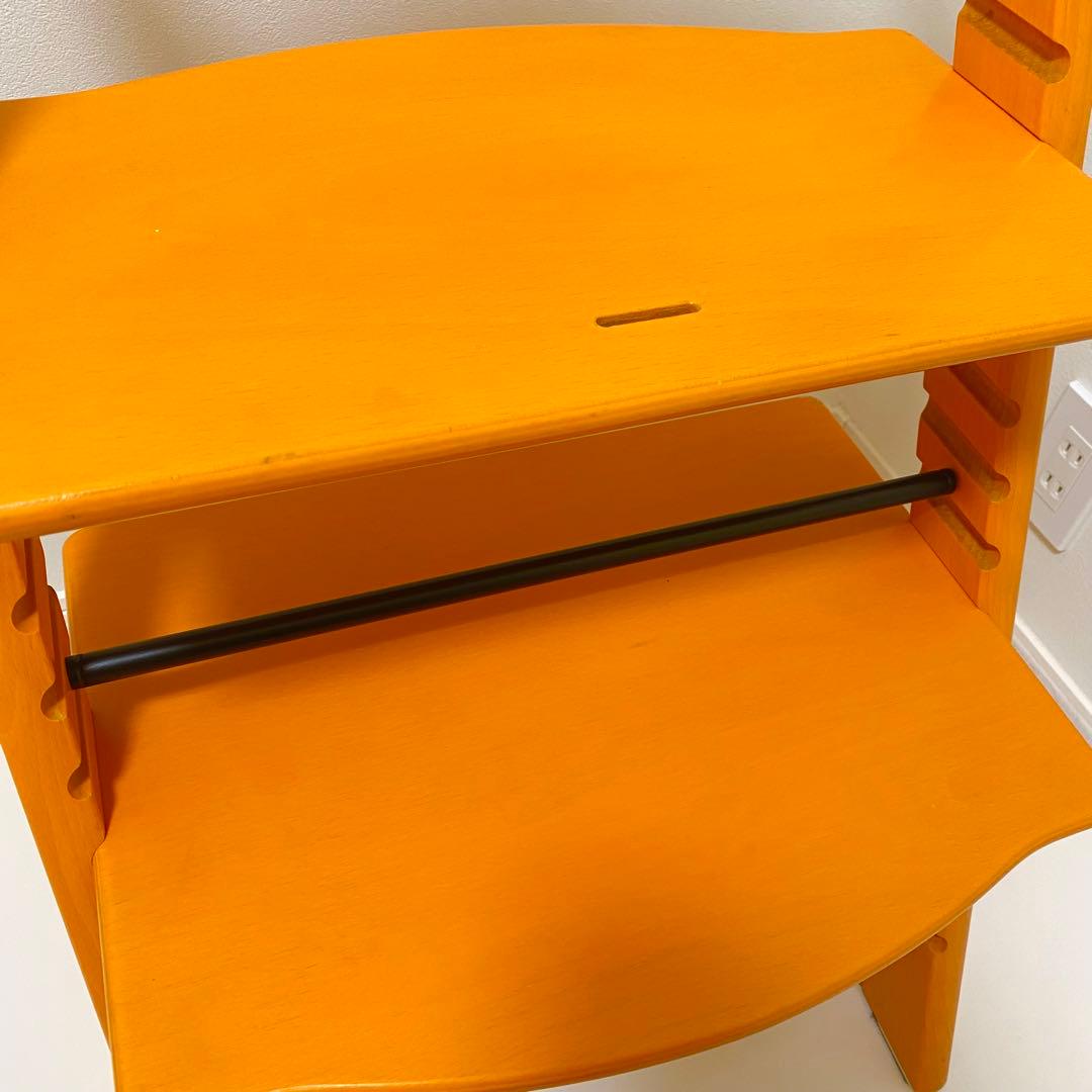 ♢美品♢STOKKE トリップトラップ シリアル4 廃盤色 オレンジ　ハイチェア