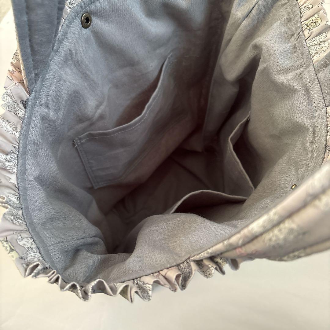 kona様オーダー 縦型フリルキルトトートバッグ　コーアンドエイト　黒グレー