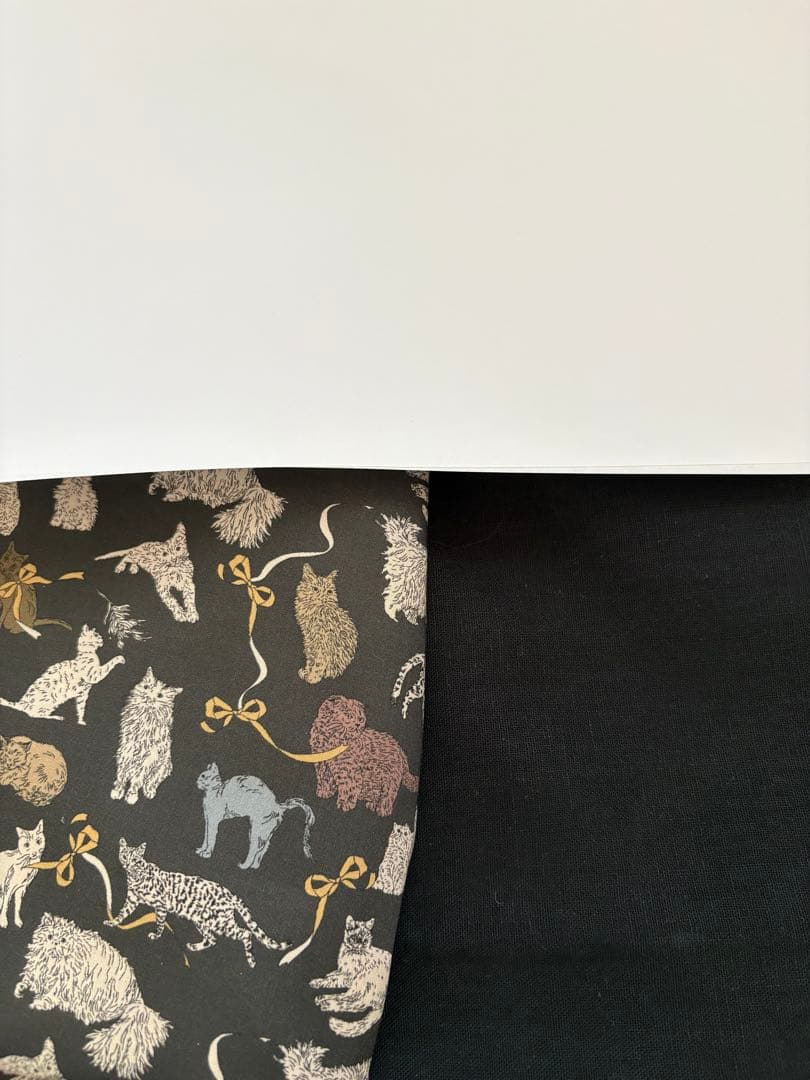 kona様オーダー 縦型フリルキルトトートバッグ　コーアンドエイト　黒グレー